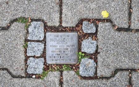 Bild von einem Stolperstein im Stadtteil Lindenhof
