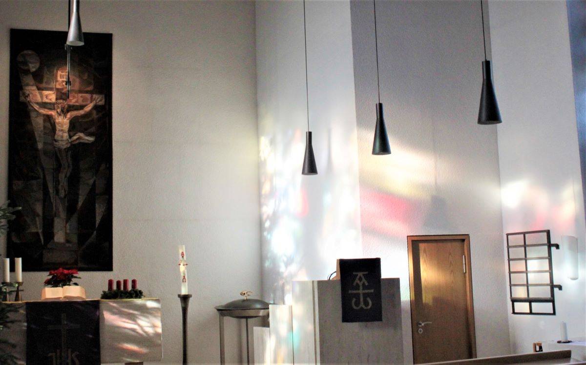 Bild vom Innenraum der Mutterhauskapelle des Diako