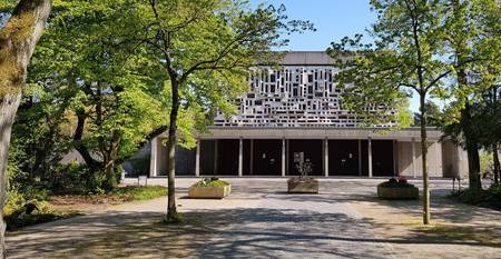 Bild von der Trauerhalle auf dem Hauptfriedhof Mannheim