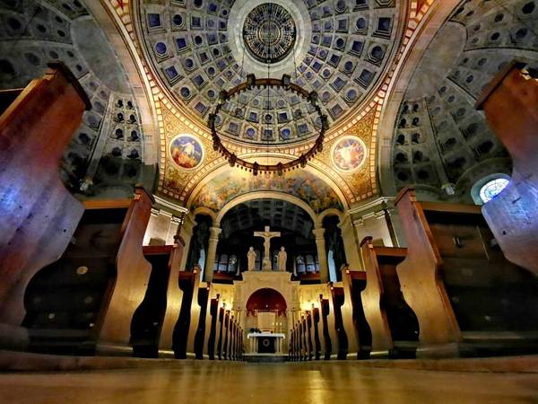 Quelle: ChristusFriedenGemeinde Bild vom Innenraum der Christuskirche