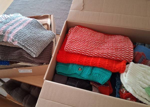 gestrickte Spende vom Handarbeitskreis Gartenstadt