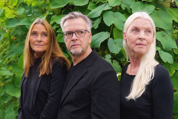 Ulf Krupka (Piano, Arrangements), Line Falkenberg (Saxofon), Tine Asmundsen (Kontrabass) laden zum Jazz-Konzert ein.